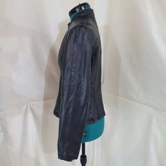 Le Chateau Black Faux Leather Jacket - Size Medium‎ - Picture 3 of 10